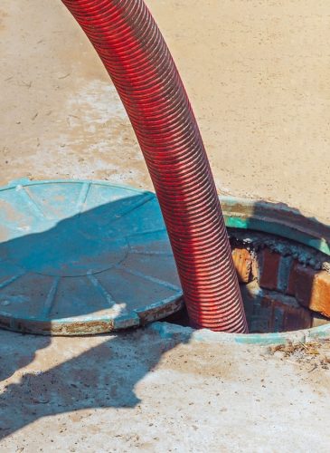 Pumping,Out,Household,Septic,Tank.,Drain,And,Sewage,Cleaning,Service.